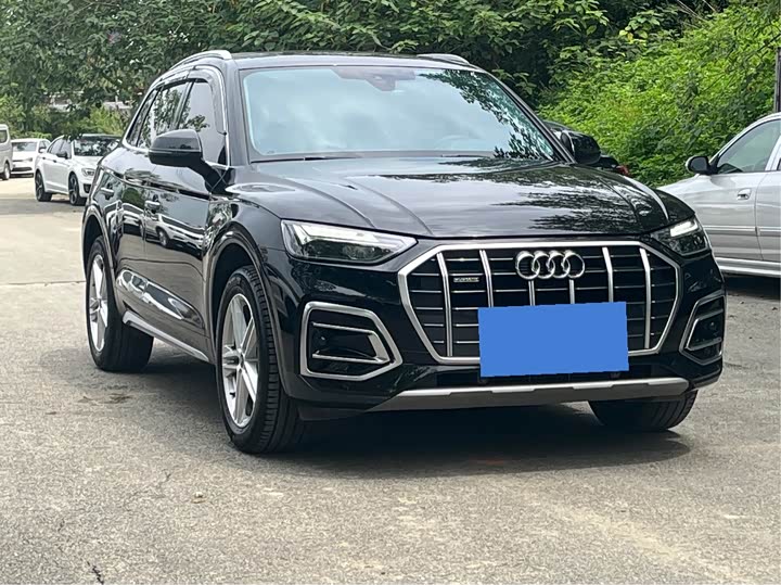 Фото 2 - Audi Q5L