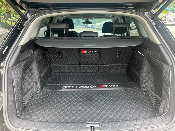 Фото 7 - Audi Q5L