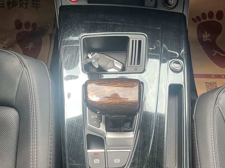 Фото 9 - Audi Q5L