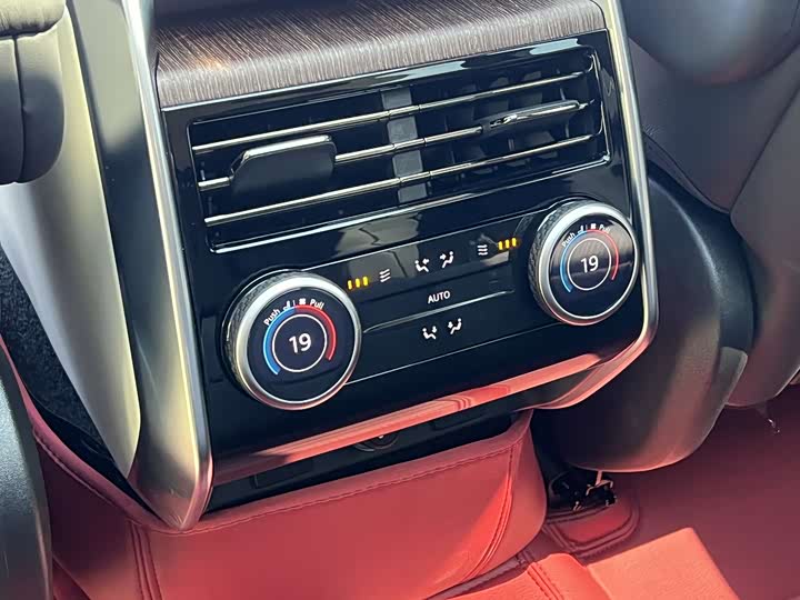 Фото 21 - Land Rover Range Rover