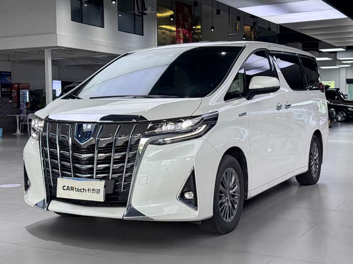 Фото 1 - Toyota Alphard