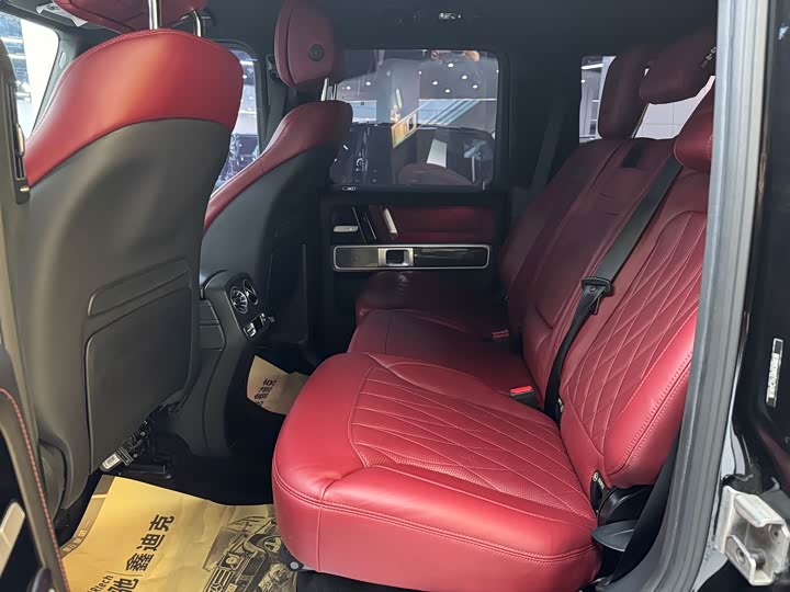 Фото 10 - Mercedes-Benz G-Class AMG