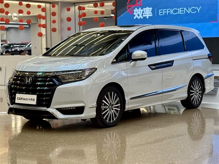 Фото 1 - Honda Elysion