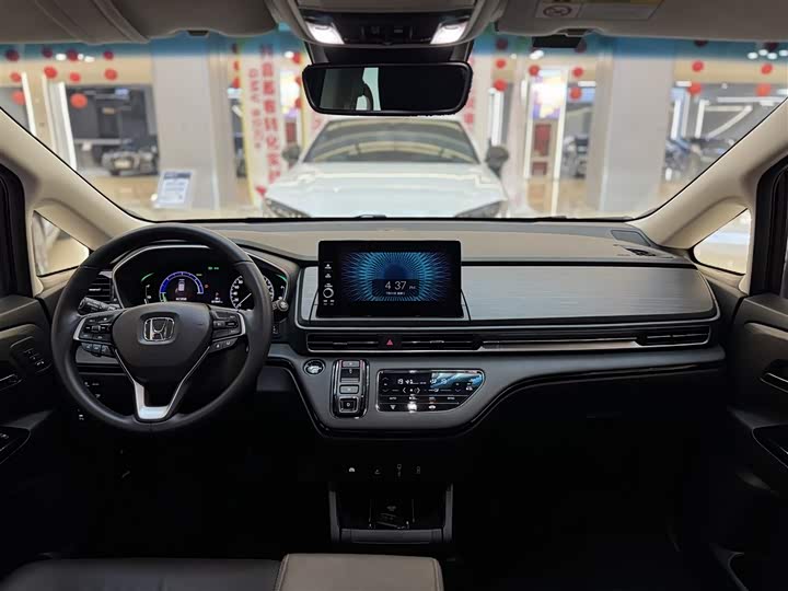 Фото 14 - Honda Elysion