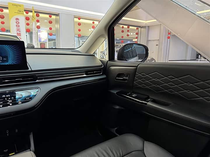 Фото 16 - Honda Elysion