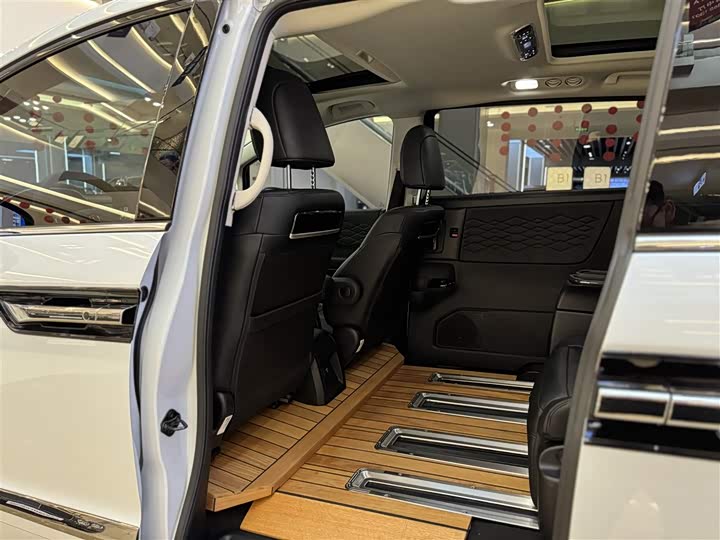 Фото 21 - Honda Elysion