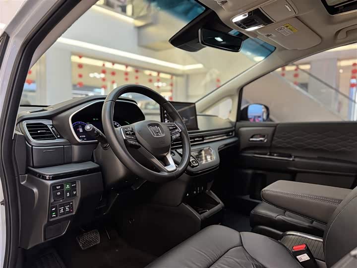 Фото 24 - Honda Elysion