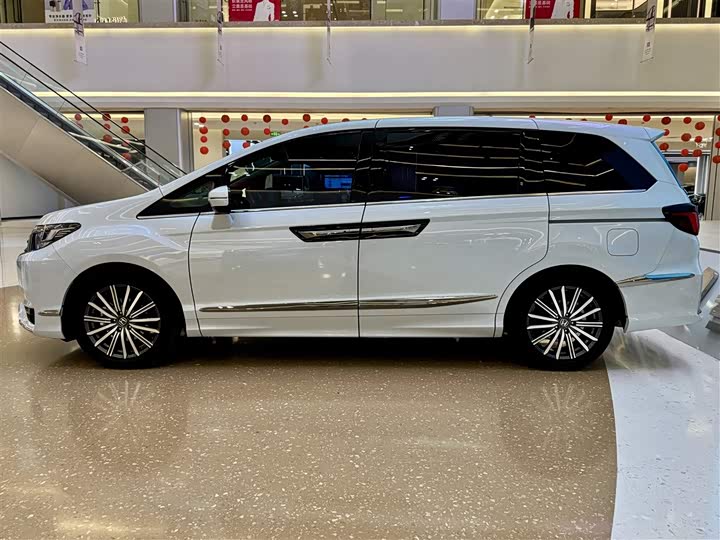 Фото 4 - Honda Elysion