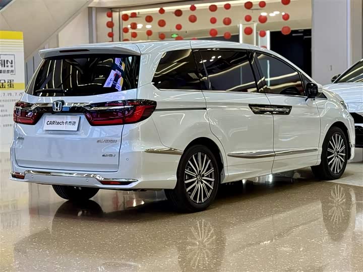 Фото 7 - Honda Elysion