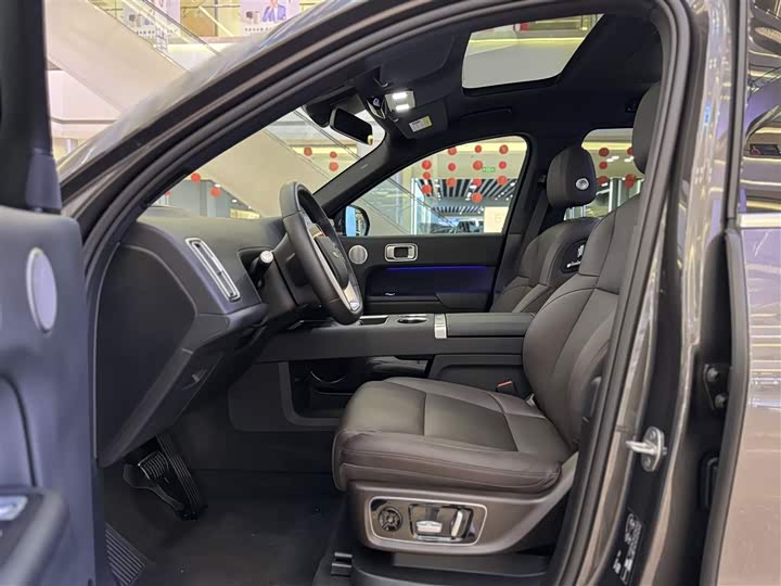 Фото 16 - LiXiang L9