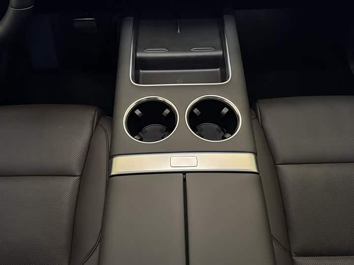 Фото 19 - LiXiang L9