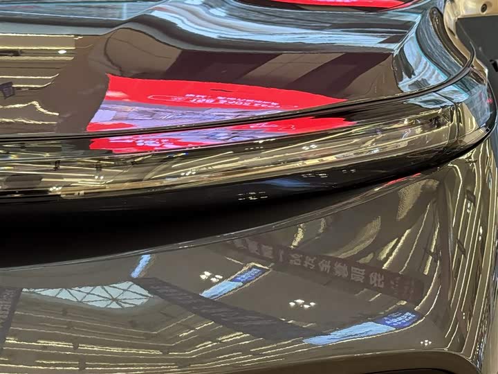 Фото 8 - LiXiang L9