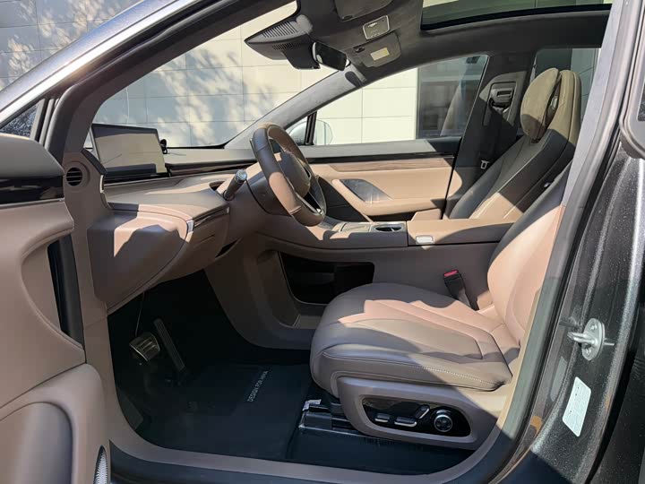 Фото 10 - Luxeed R7