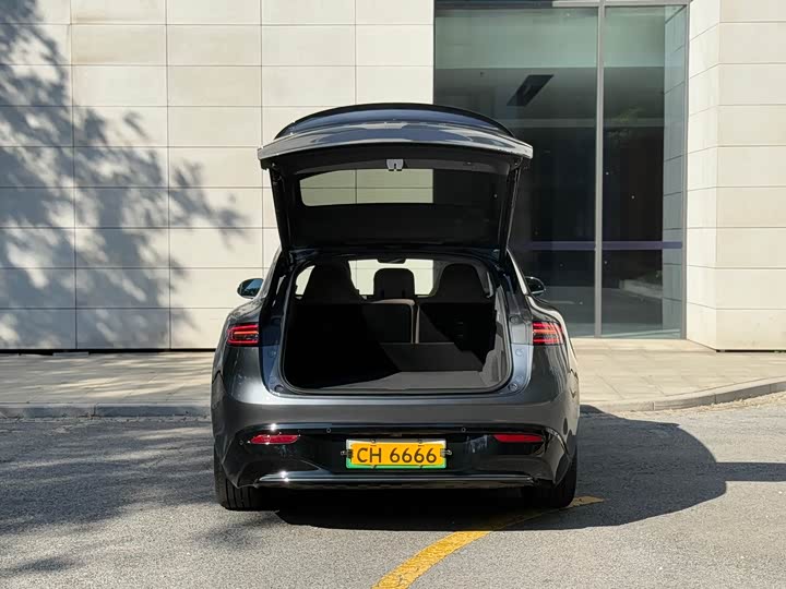 Фото 19 - Luxeed R7