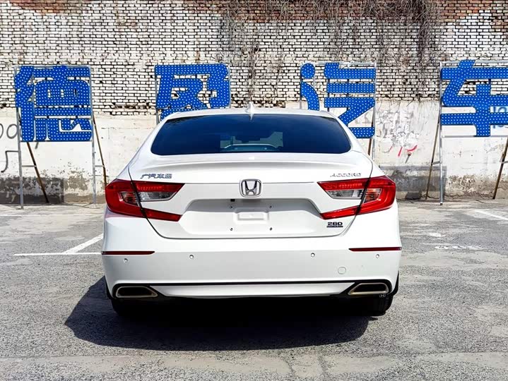 Фото 5 - Honda Accord