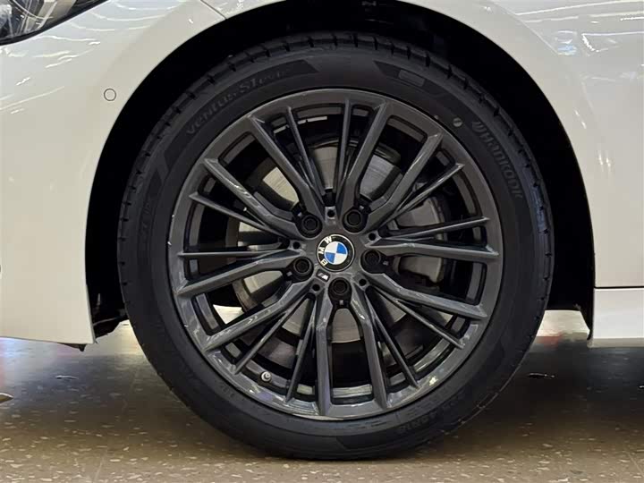 Фото 11 - BMW 3 Series