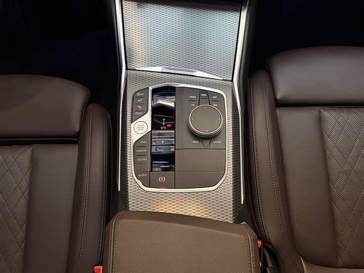 Фото 20 - BMW 3 Series