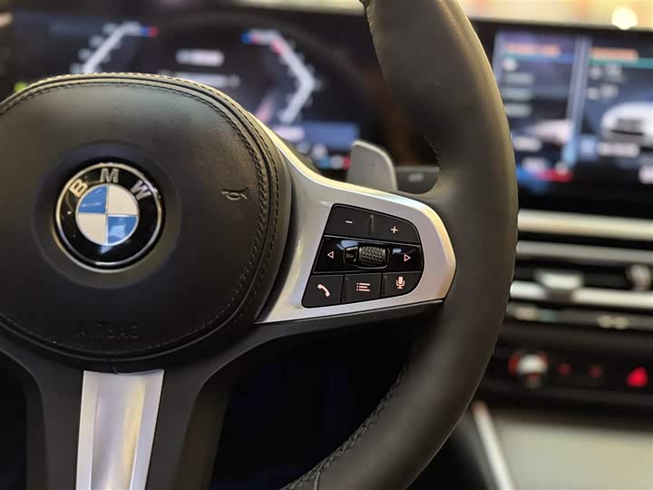 Фото 25 - BMW 3 Series