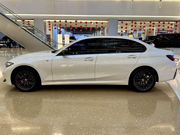 Фото 8 - BMW 3 Series