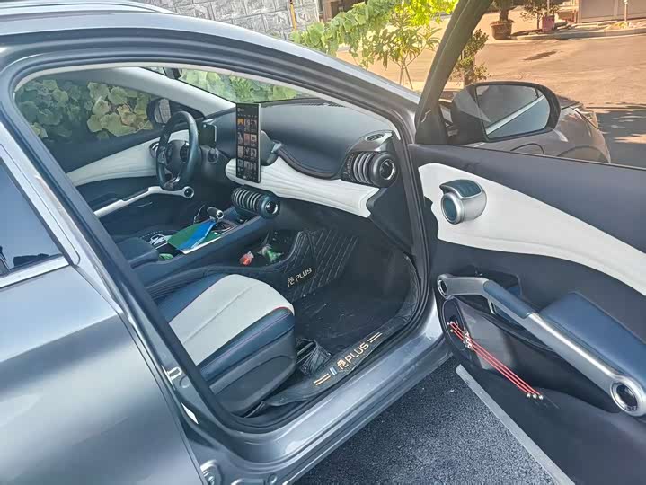 Фото 11 - BYD Yuan Plus