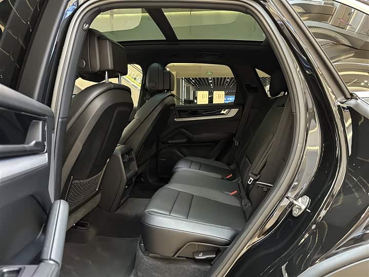 Фото 15 - Porsche Cayenne