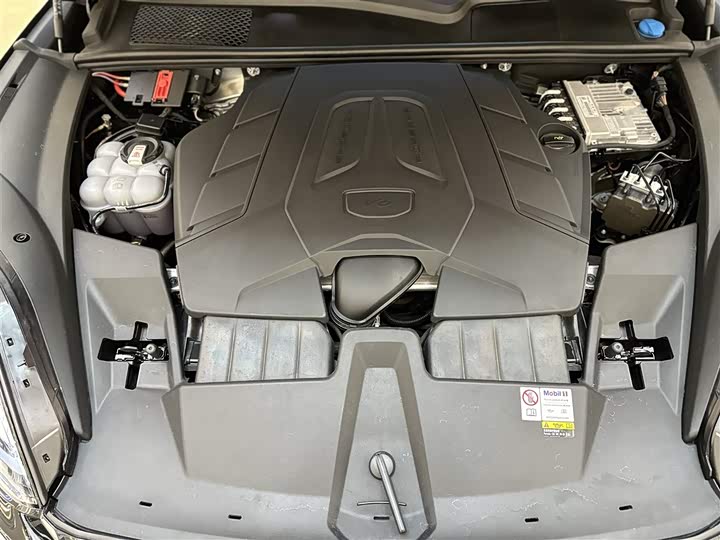 Фото 24 - Porsche Cayenne