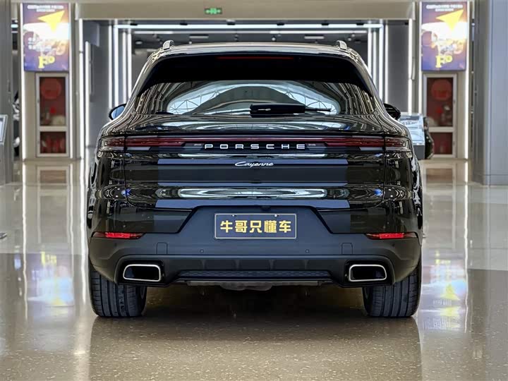 Фото 5 - Porsche Cayenne