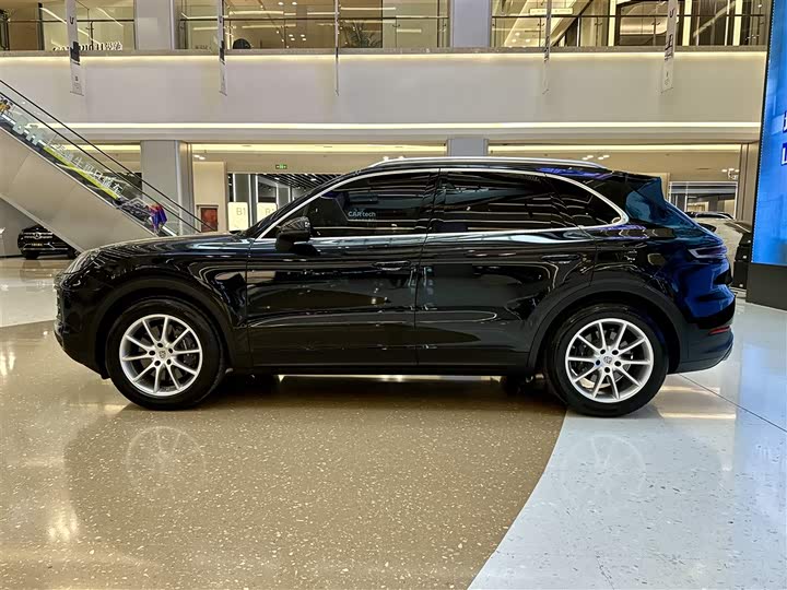 Фото 7 - Porsche Cayenne