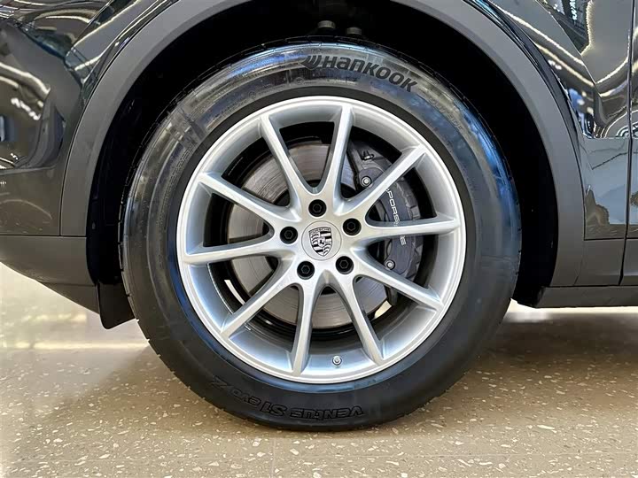 Фото 9 - Porsche Cayenne