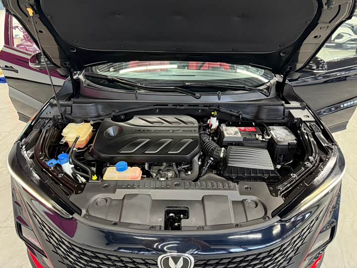 Фото 15 - Changan UNI-T