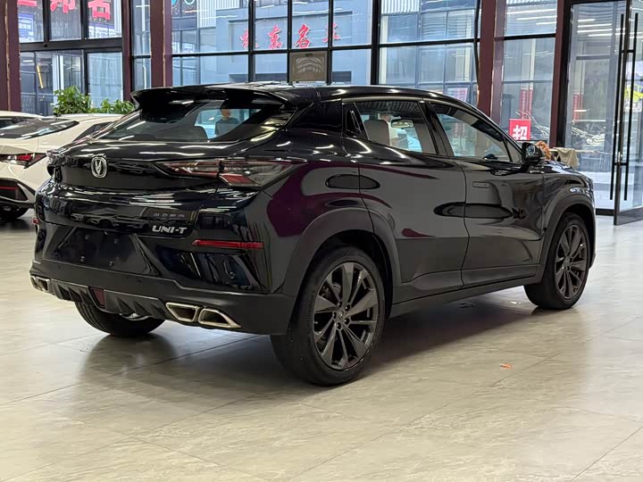 Фото 4 - Changan UNI-T