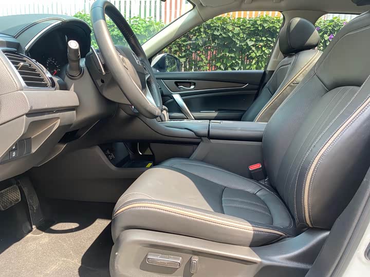 Фото 9 - Honda Avancier