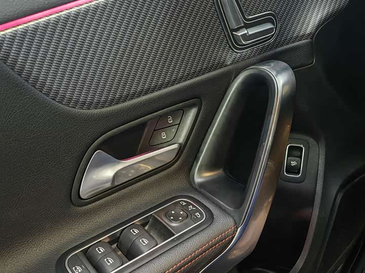 Фото 4 - Mercedes-Benz A-Class