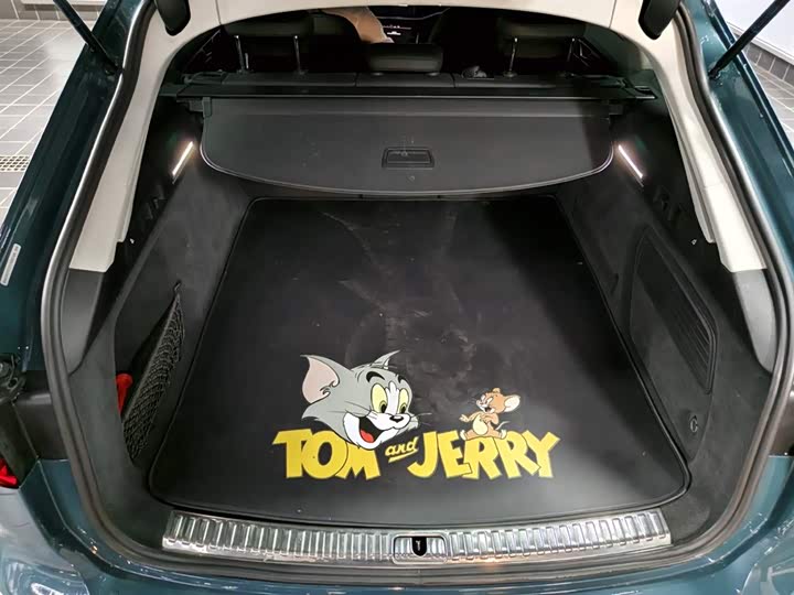 Фото 7 - Audi A6