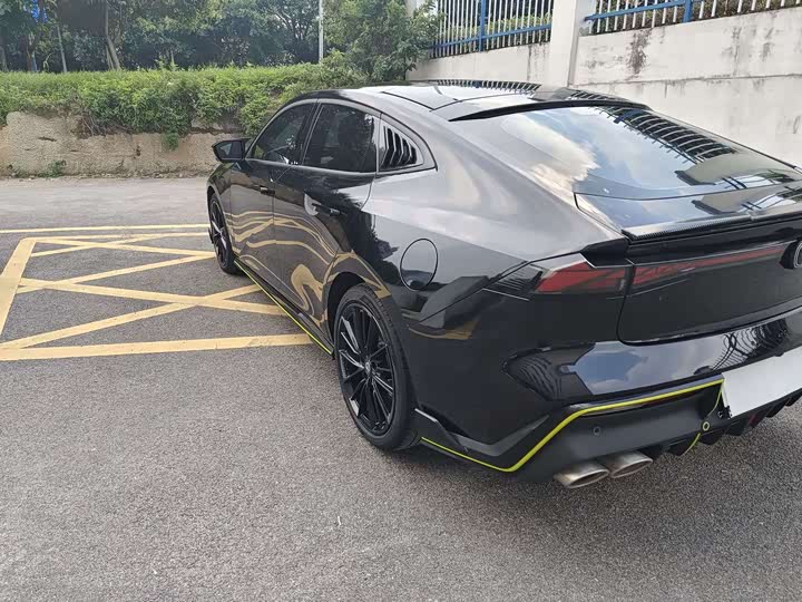 Фото 15 - Changan UNI-V