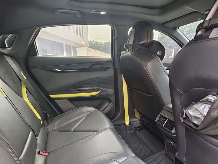 Фото 7 - Changan UNI-V