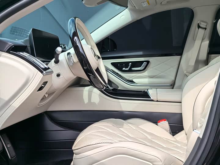 Фото 13 - Mercedes-Benz Maybach S-Class