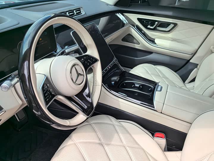 Фото 14 - Mercedes-Benz Maybach S-Class