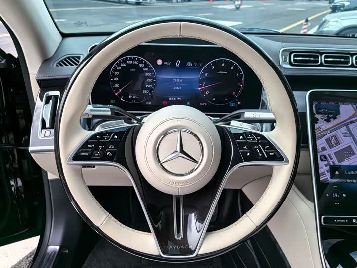 Фото 17 - Mercedes-Benz Maybach S-Class