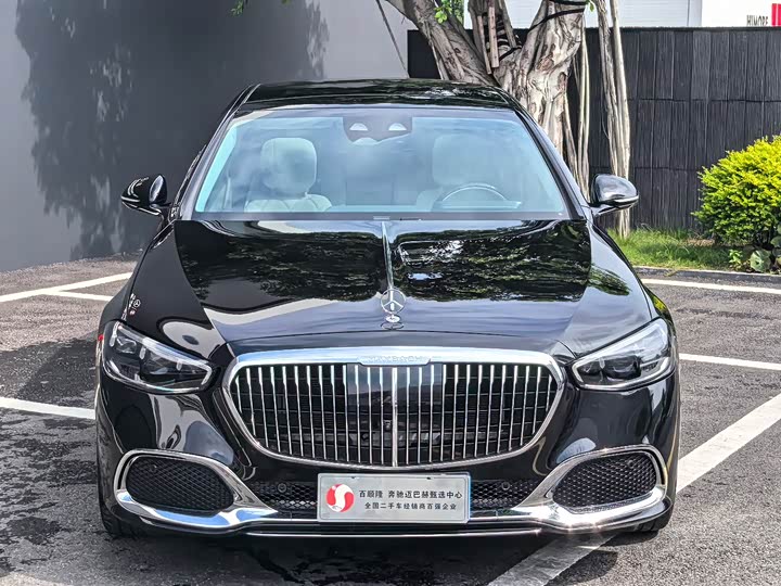 Фото 3 - Mercedes-Benz Maybach S-Class