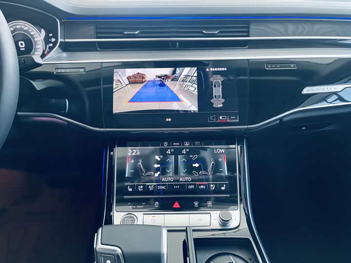 Фото 13 - Audi A8