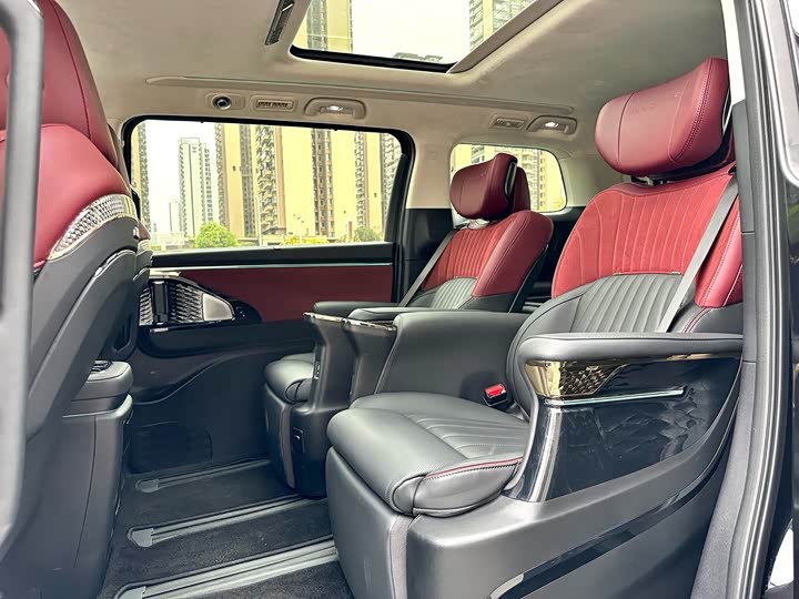 Фото 9 - GAC Trumpchi E9