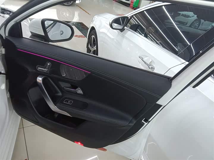 Фото 26 - Mercedes-Benz A-Class