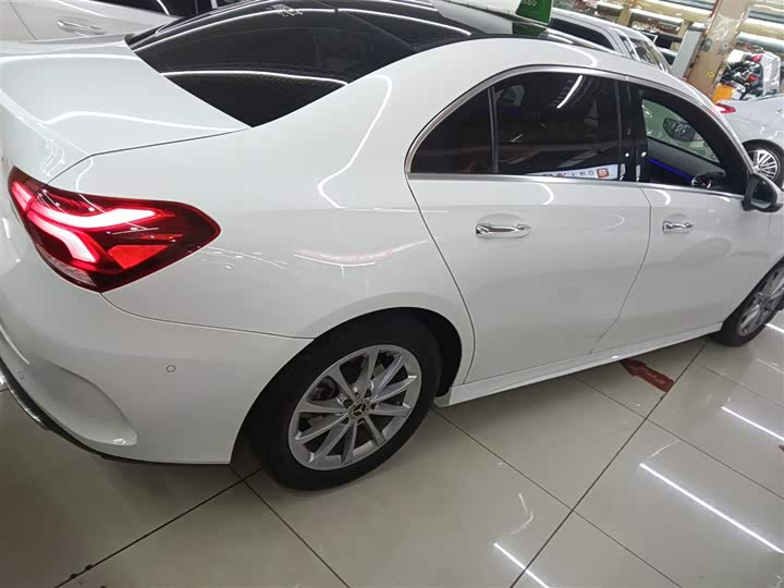 Фото 7 - Mercedes-Benz A-Class