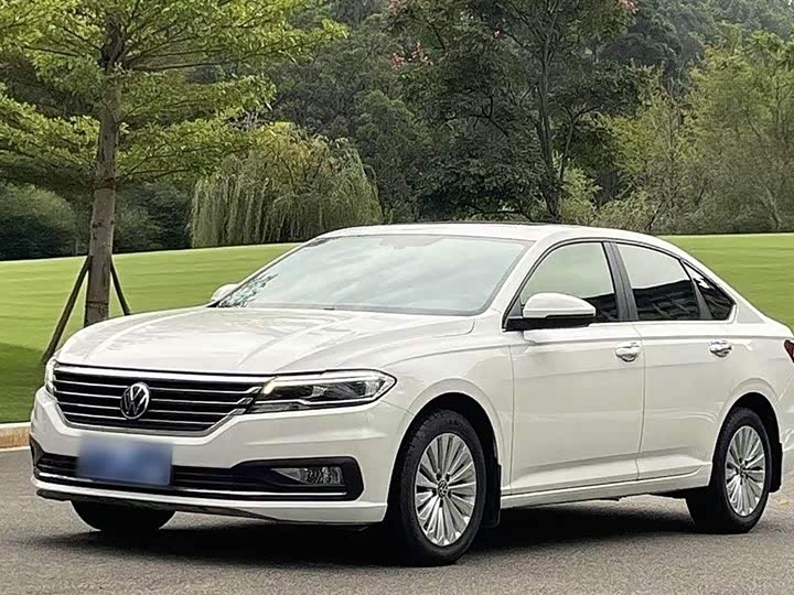 Фото 1 - Volkswagen Lavida