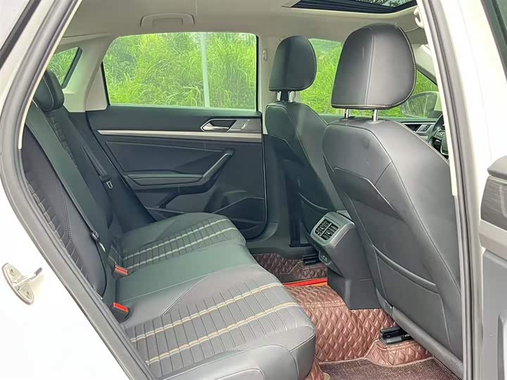 Фото 13 - Volkswagen Lavida