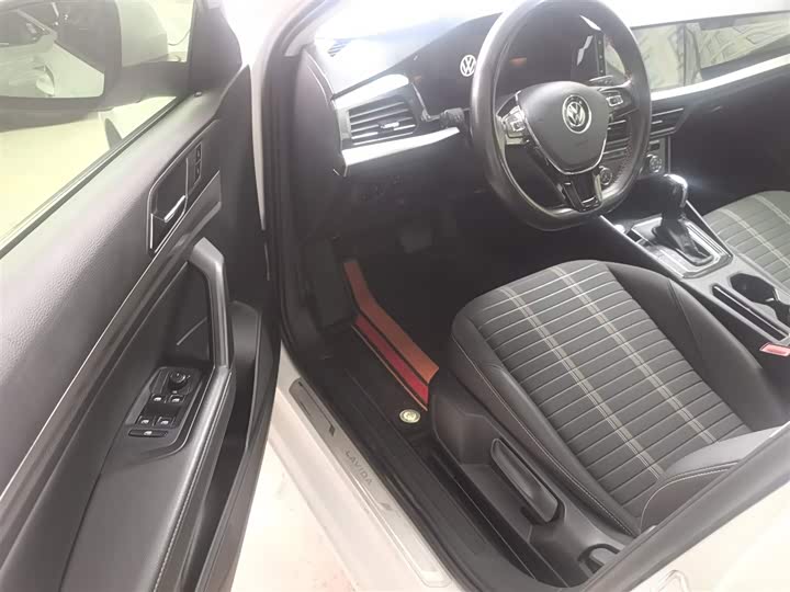 Фото 15 - Volkswagen Lavida