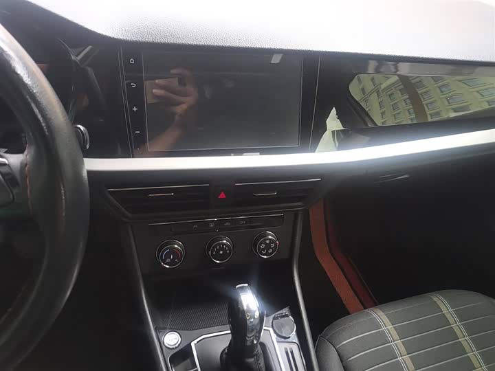 Фото 17 - Volkswagen Lavida