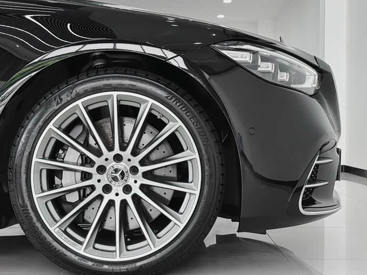 Фото 6 - Mercedes-Benz S-Class