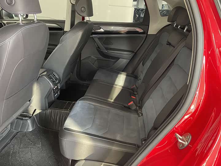 Фото 8 - Volkswagen Tayron X